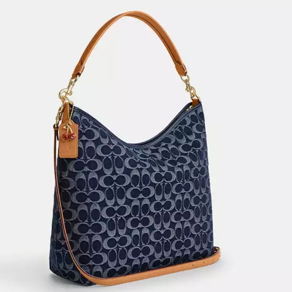 Coach Bag - Picture 4 of 8